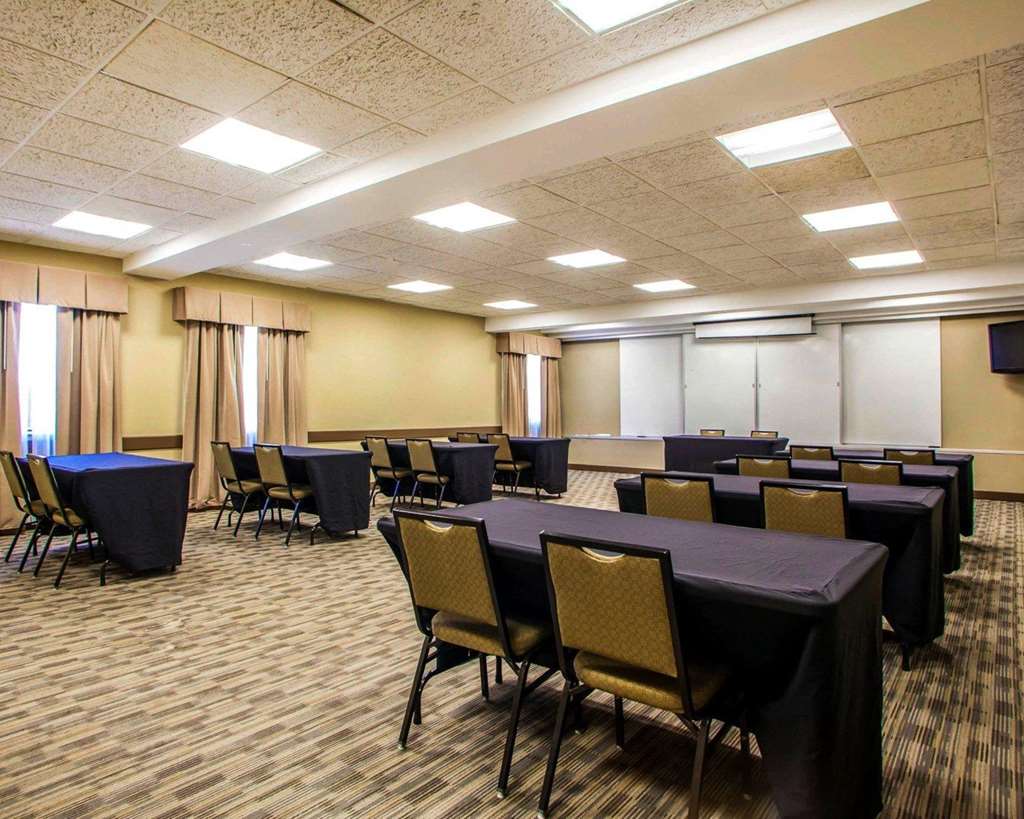 Quality Inn & Suites Peoria North - photo 40