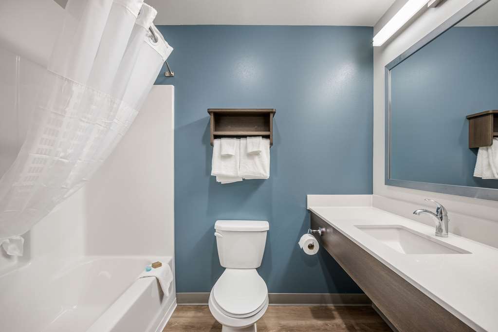 WoodSpring Suites Gurnee Chicago - photo 15
