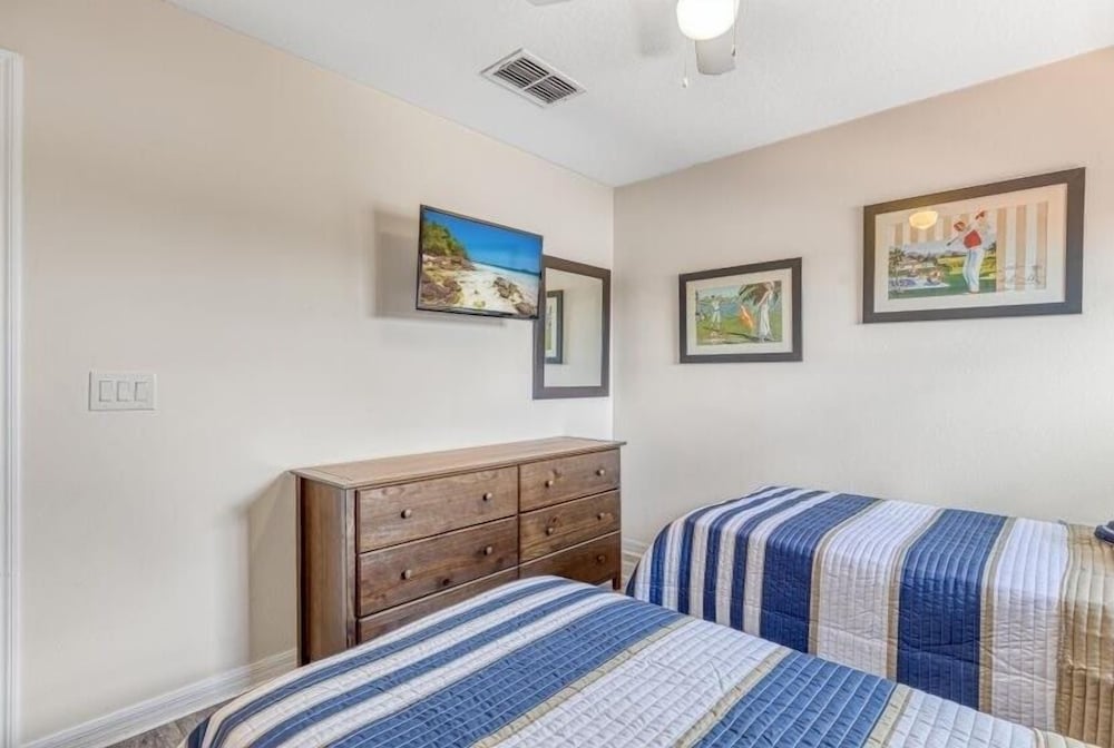 new Splash Of Magic At Solterra Resort 6 Bedroom Home - photo 8
