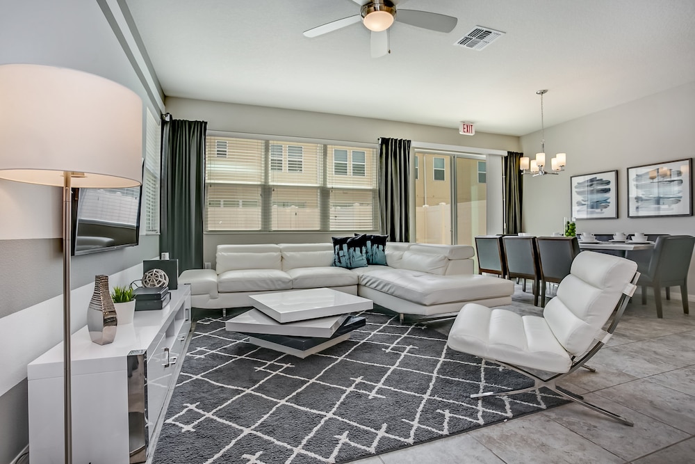 5128kway Amazing New Compass Bay Resort - featured photo