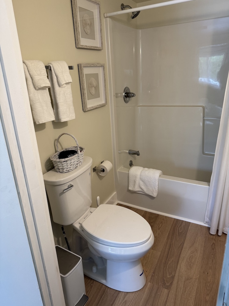 The High Tide Inn - photo 125