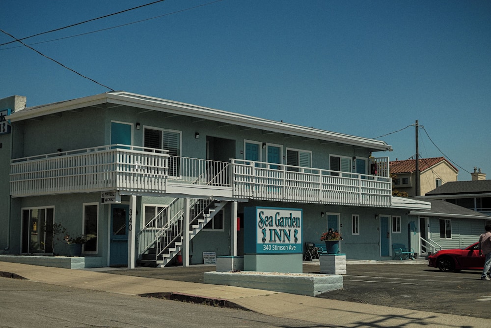 Sea Garden Inn - photo 43