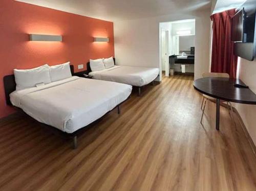 Studio 6 Suites Riverside CA South - photo 24