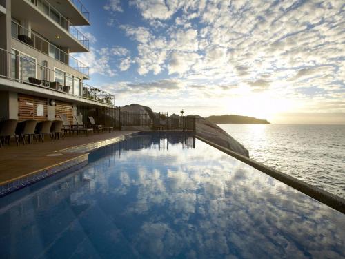 1 Bright Point Apartment 5201 — 4-Star Luxury Hotel in Nelly Bay, Australia