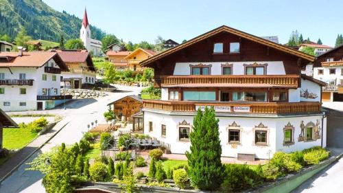 Hotel Edelwei Superior — Berwang