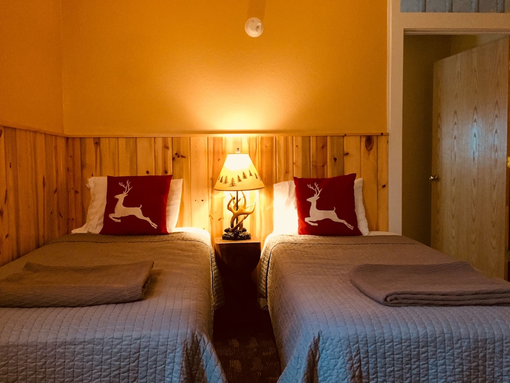 Black Elk Resort Cottages and RV Park - photo 6