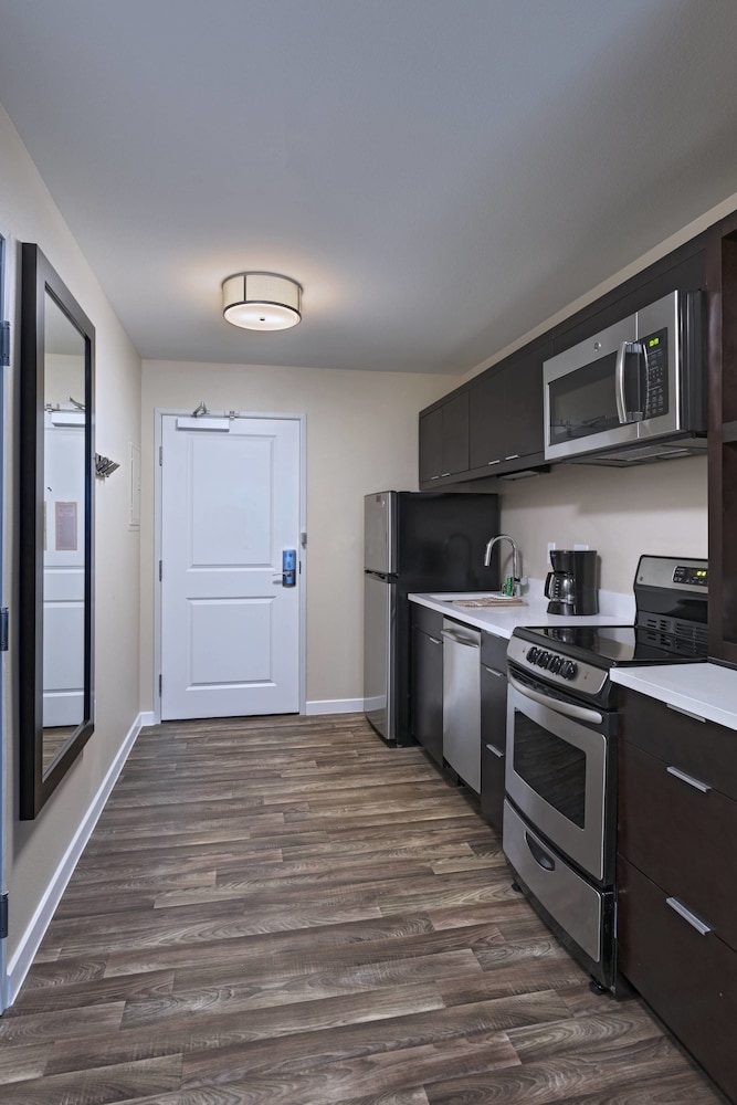 TownePlace Suites by Marriott Tacoma Lakewood - photo 9
