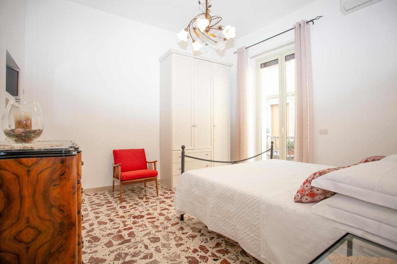 Casa Rossa — 4-Star Luxury Hotel in Taormina, Italy