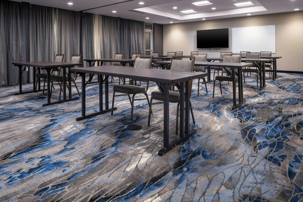 Fairfield Inn & Suites by Marriott Dallas DFW Airport North Irving - photo 25