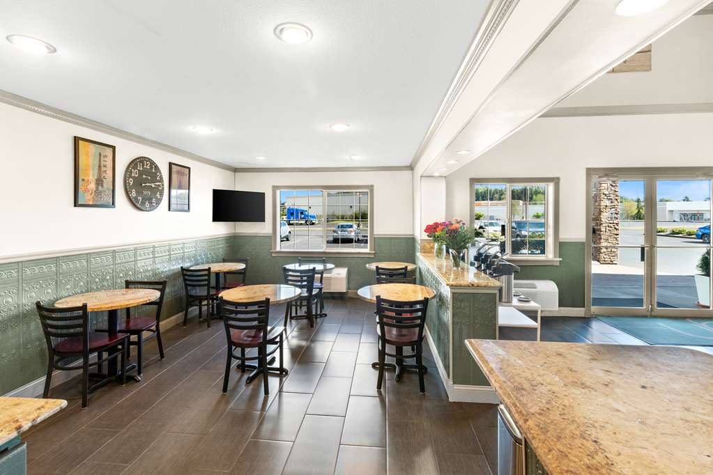 GuestHouse Kelso Longview - photo 26