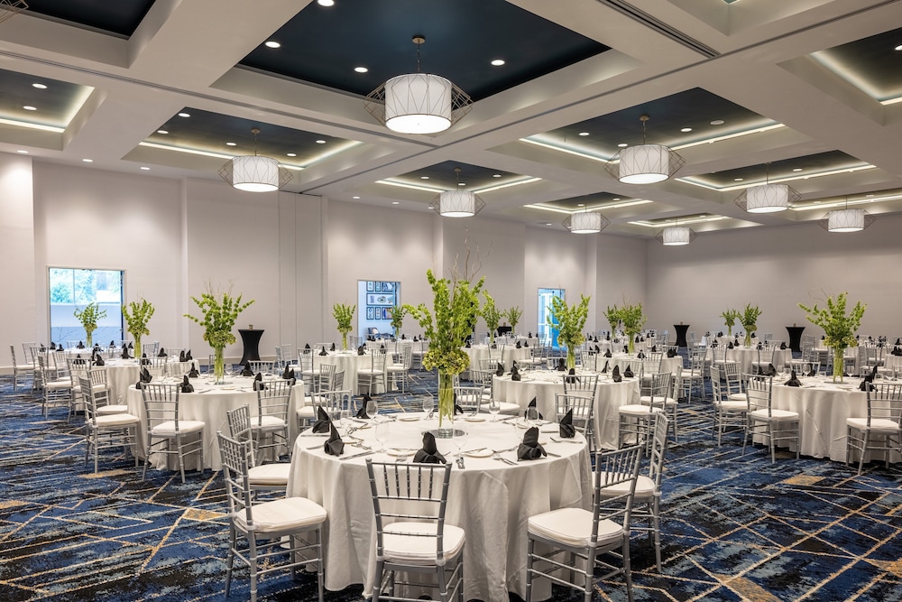 Crowne Plaza Atlanta NE Norcross by IHG - photo 37