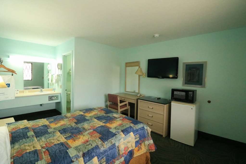 Travelodge by Wyndham Parkersburg - photo 9