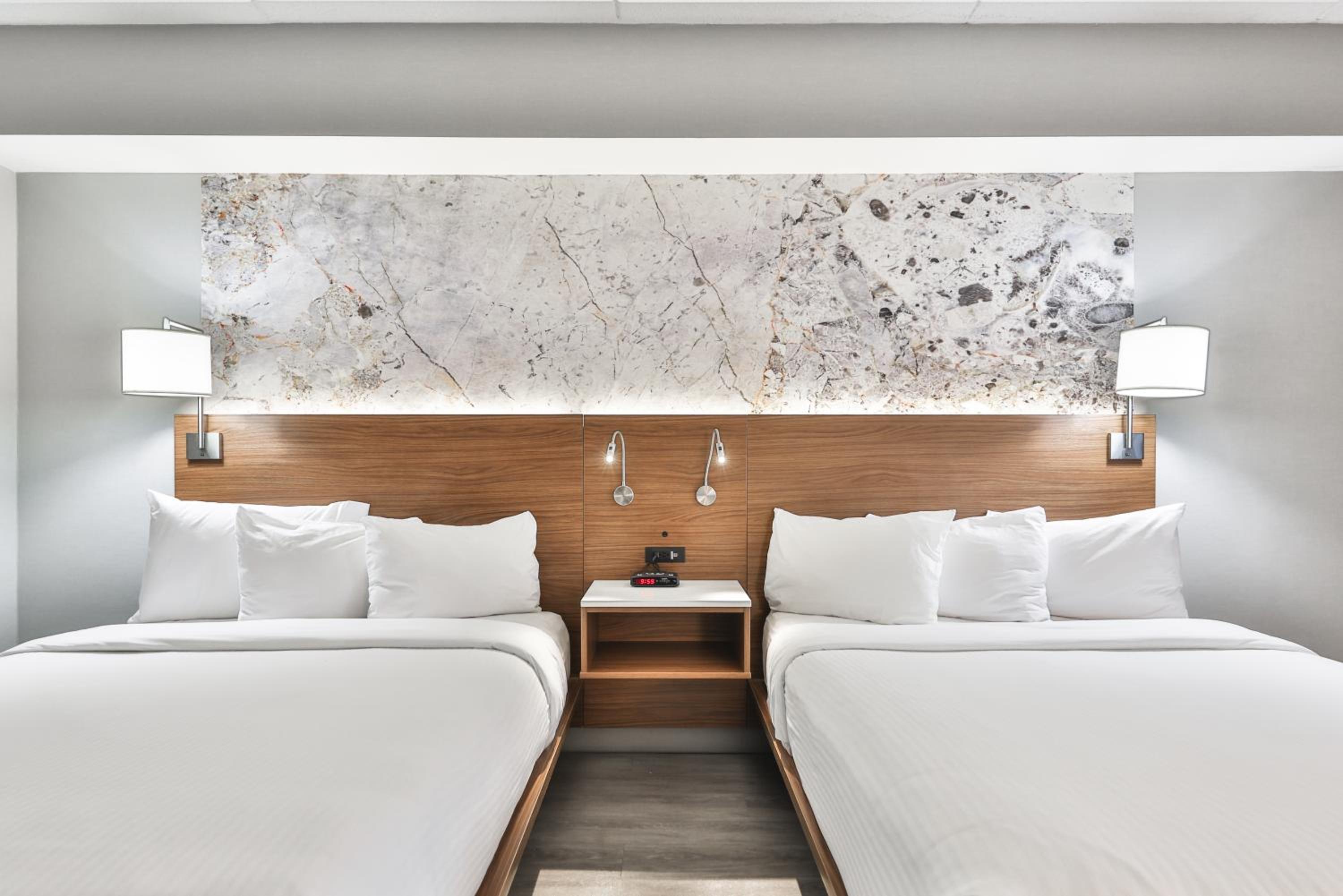 Admiral Inn Mississauga in Mississauga, Canada