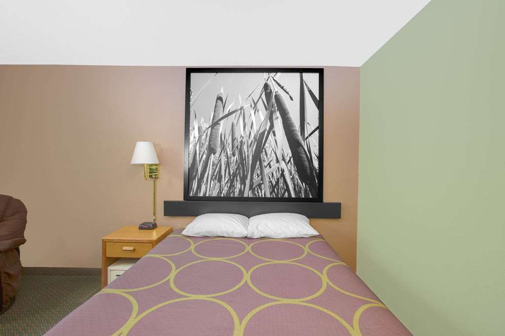 Super 8 by Wyndham Worthington Minnesota - photo 9