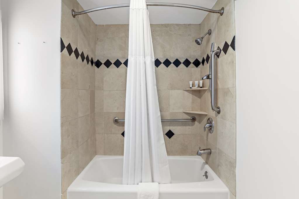 Signature Inn Berkeley - photo 41