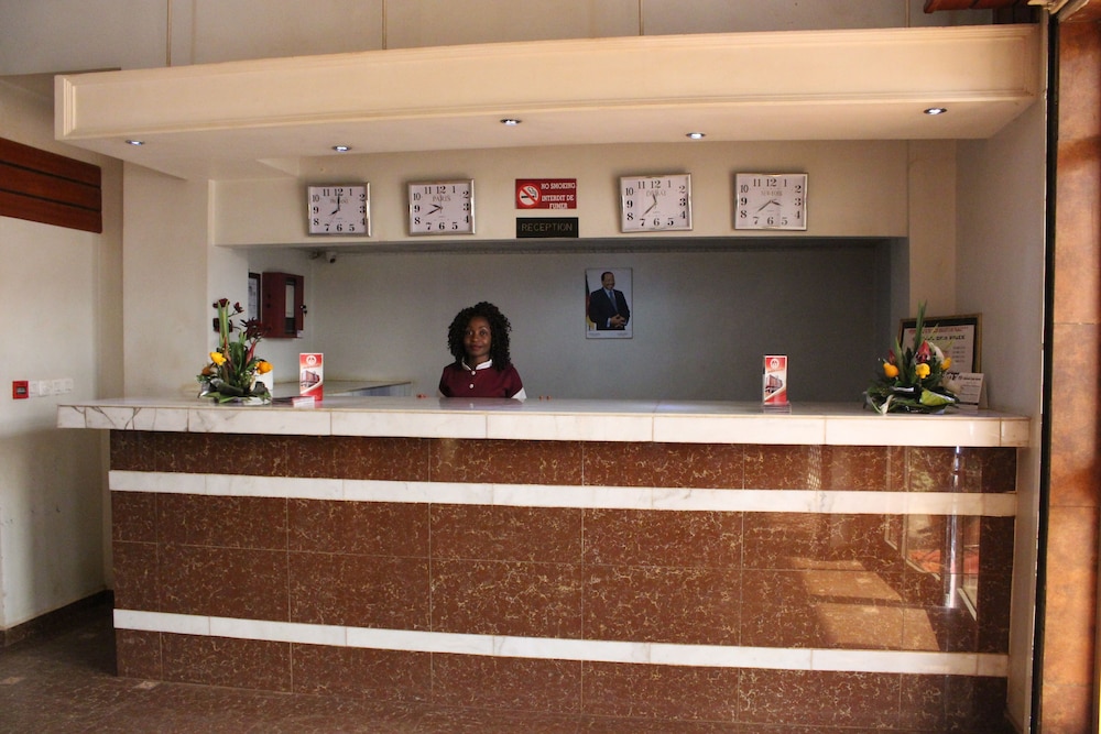 Hotel Mbouoh Star Palace — Dschang — photo 3