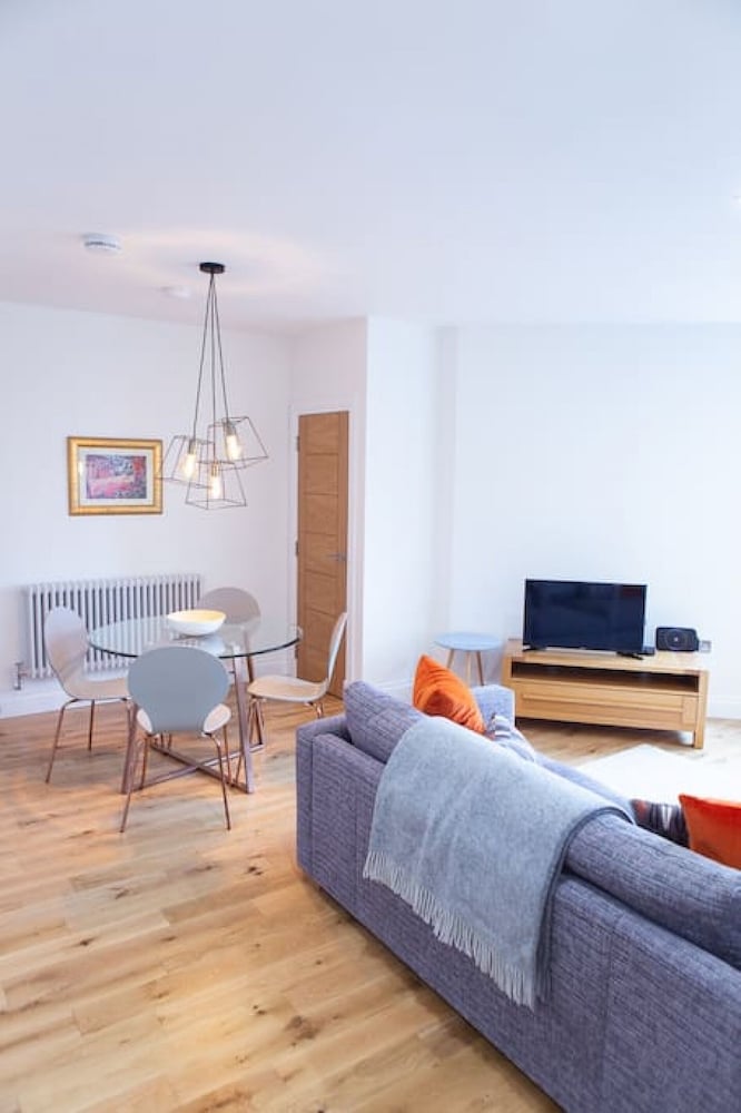 Panmure Hotel - carbon neutral hotel in Monifieth