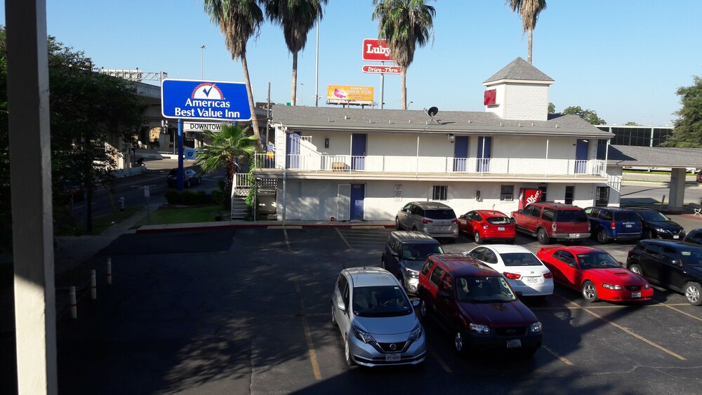 Rodeway Inn San Antonio Downtown - photo 23