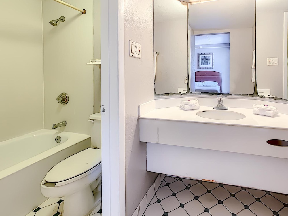 Stayable Suites Jacksonville - photo 48