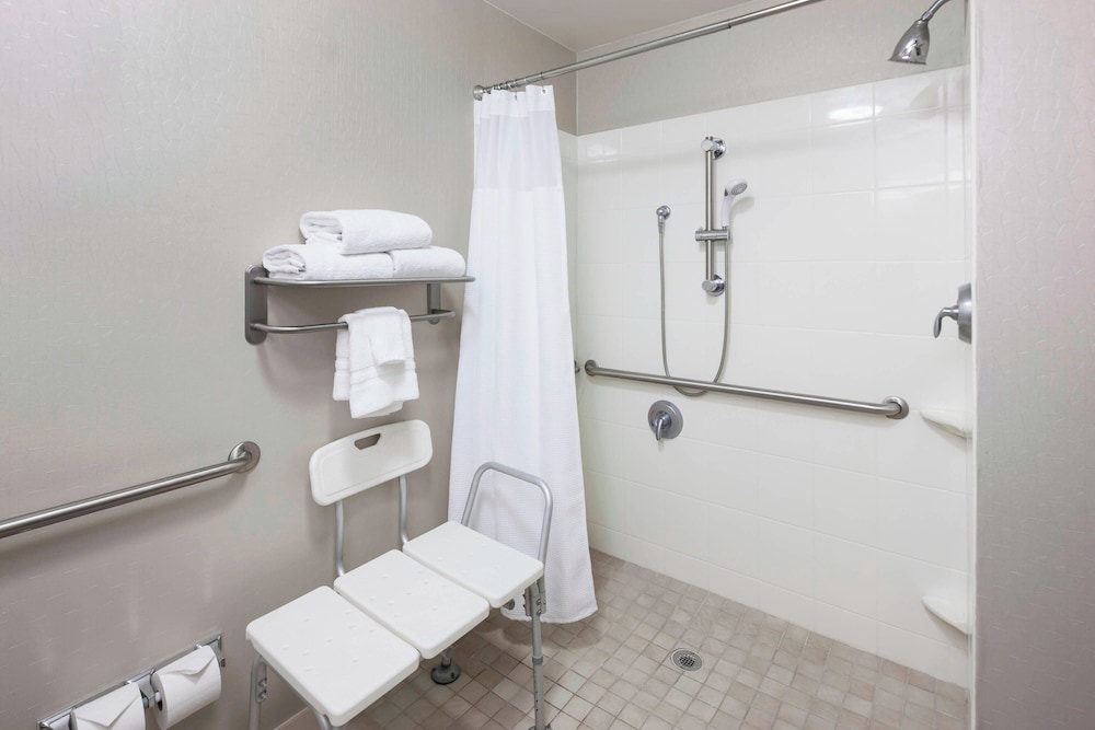 SpringHill Suites by Marriott Columbus - photo 9