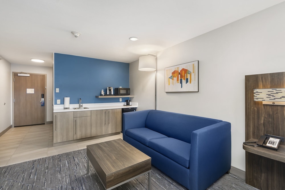 Holiday Inn Express Hotel & Suites Peru Lasalle Area by IHG - photo 6
