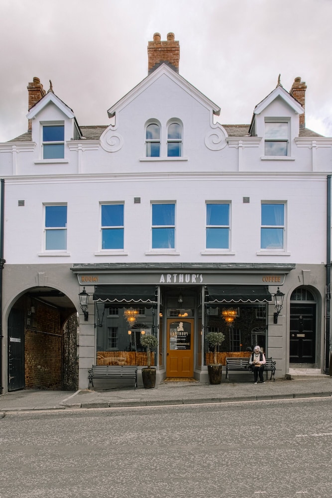 Arthurs — 4-Star Luxury Hotel in Hillsborough, United Kingdom