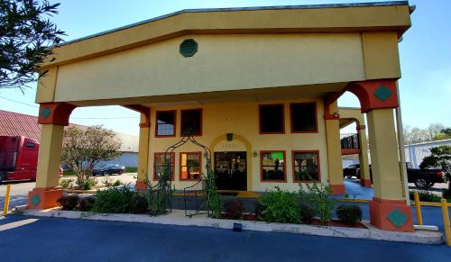 Thomasville Inn - photo 19