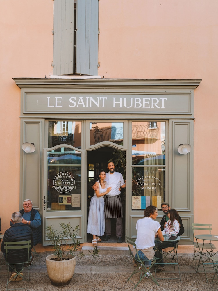 Le Saint Hubert - last minute hotel in Unknown City