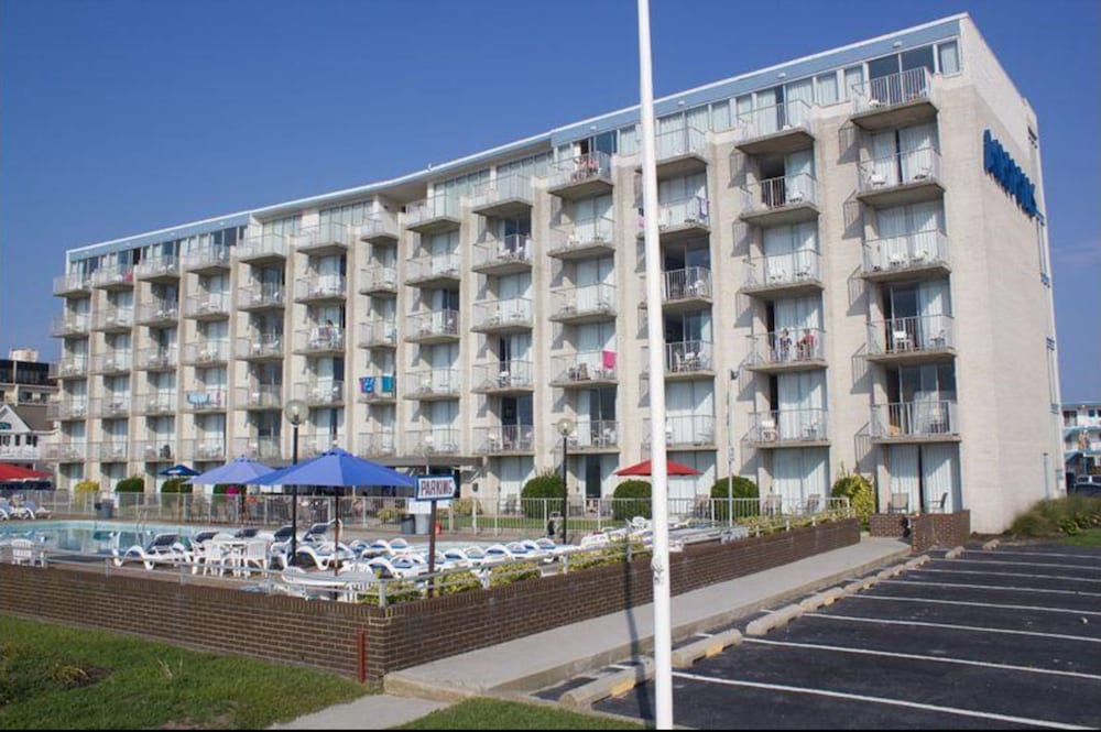 Acropolis Oceanfront Resort - photo 16