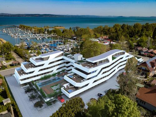 Marina Apartman Hotel — 4-Star Luxury Hotel in Balatonlelle, Hungary
