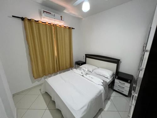 Melhor Escolha 2 Quartos Com Ar Condicionados Split Air Fryer Wi Fi Disney Plus Star Plus Hbo Max Cadeiras De Praia Caixa Térmica 7 Pessoas Localização Nobre Conforto Máximo — 4-Star Luxury Hotel in Guarapari, Brasil