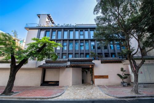 Shanheli Song Dynasty Aesthetic Courtyard Shantou Small Park Store Free Hanfu experience exquisite Chinese afternoon tea in Shantou, People's Republic of China