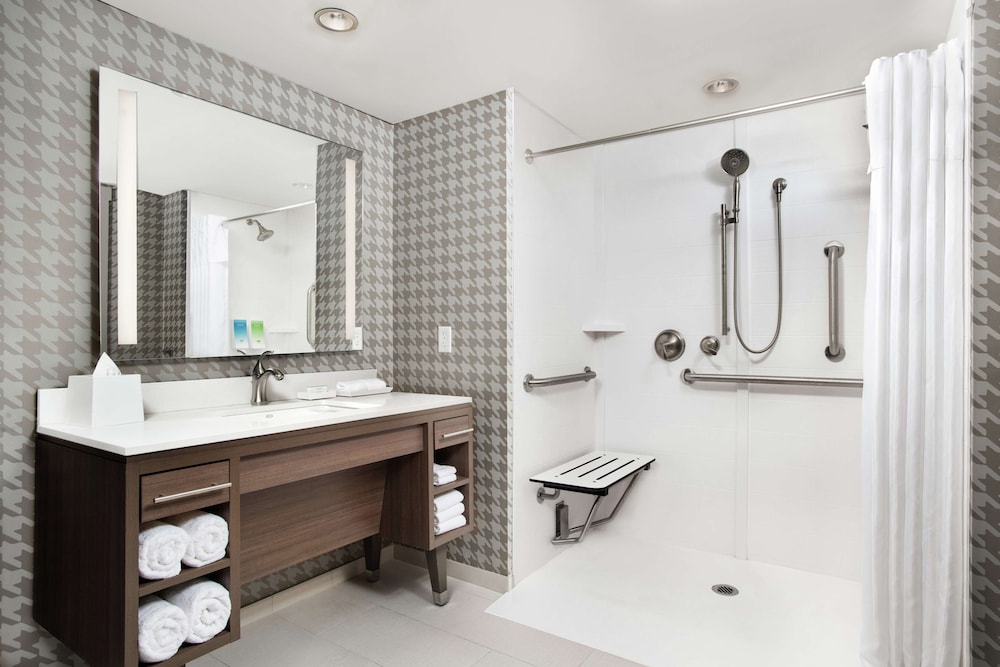 Home2 Suites by Hilton Long Island Brookhaven - photo 17