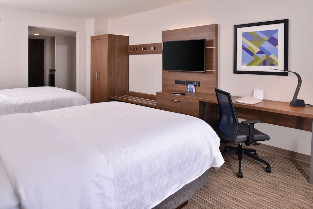 Holiday Inn Express Hotel & Suites Mesquite by IHG - photo 13