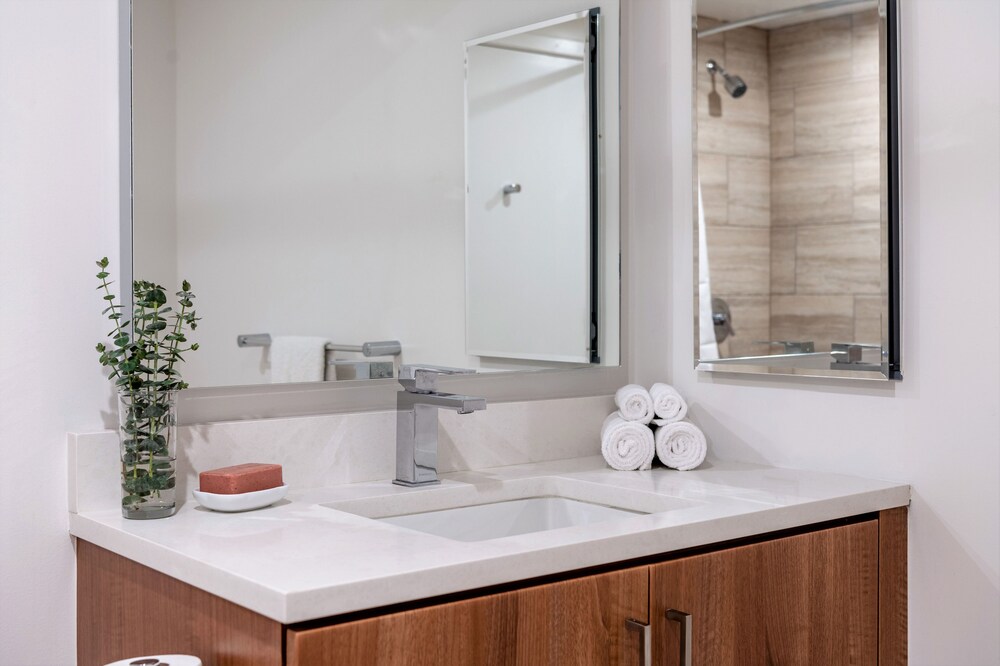 Stay Alfred at Alexan ALX - photo 75