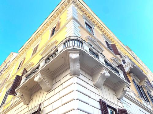 Monti Lovely Suite — 4-Star Luxury Hotel in Rome, Italy