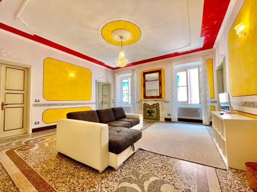New Italy Luxury Italian Flat in centro storico — 4-Star Luxury Hotel in Lavagna, Italy