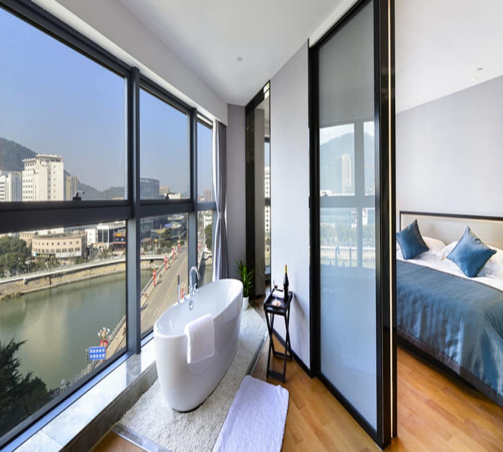 ZhuJi Grand Hotel — hotel in Shaoxing
