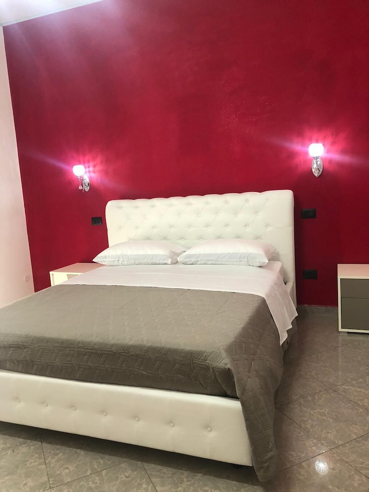 Beauty House — 4-Star Luxury Hotel in Reggio Calabria, Italy