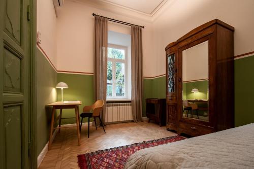 Green apartment