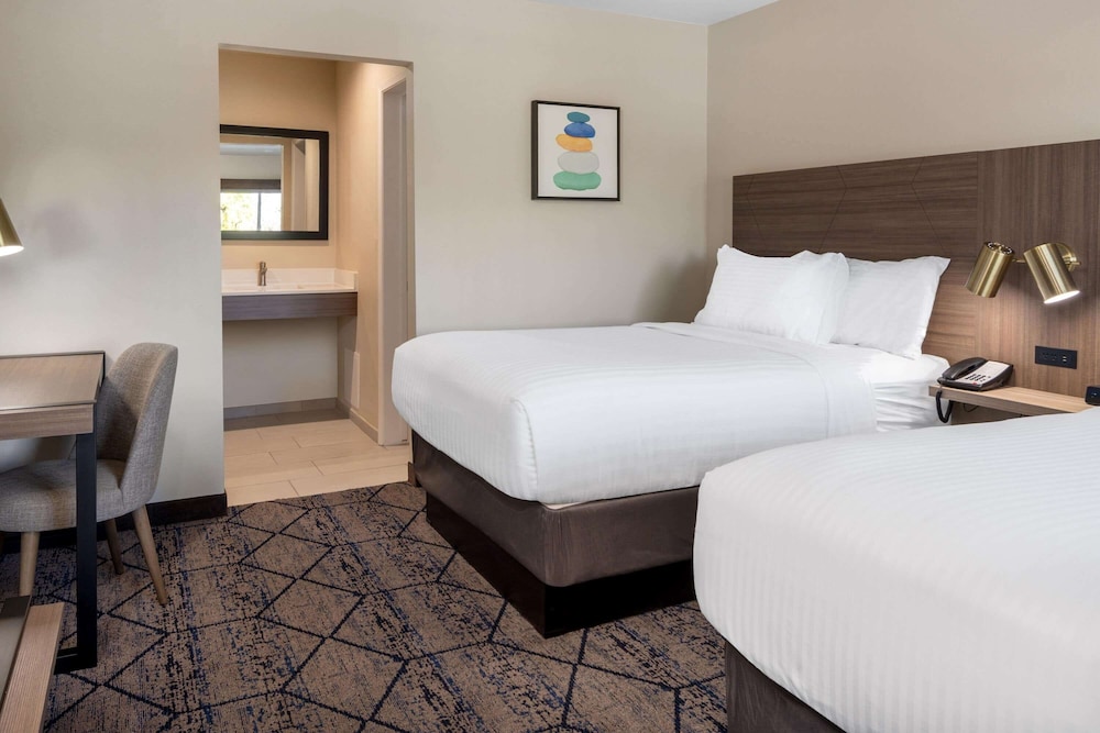 Ramada by Wyndham Modesto Yosemite Area - photo 20