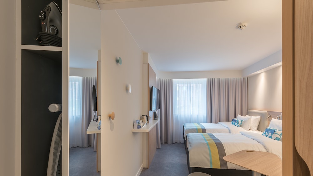 Holiday Inn Express Hotel & Suites Schulenburg by IHG - photo 28