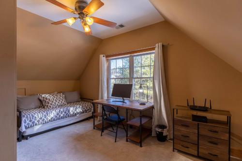 Lazy Bear Inn - photo 16