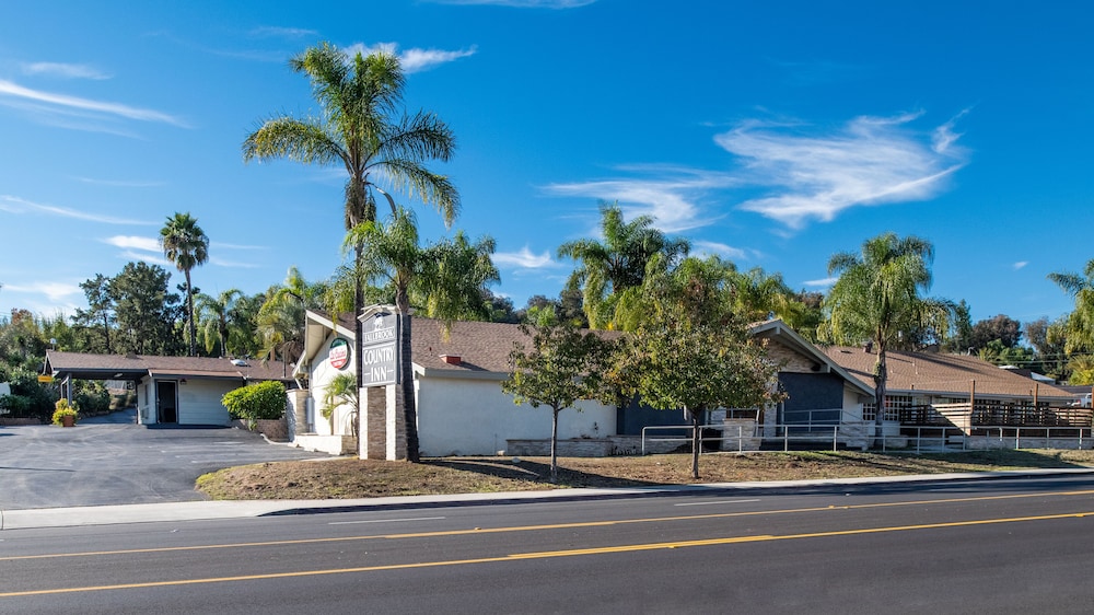 Fallbrook Country Inn - photo 14