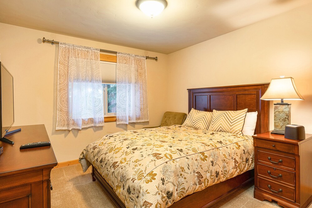 Wooded Luxury at Tahoe Donner - photo 5