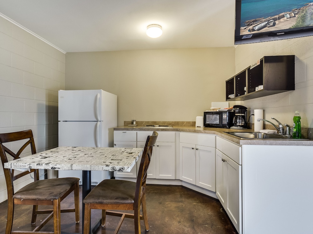 Painted Sky Inn - photo 14