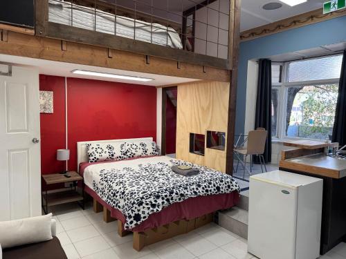 Quintessential Brunswick Retreat — Brunswick