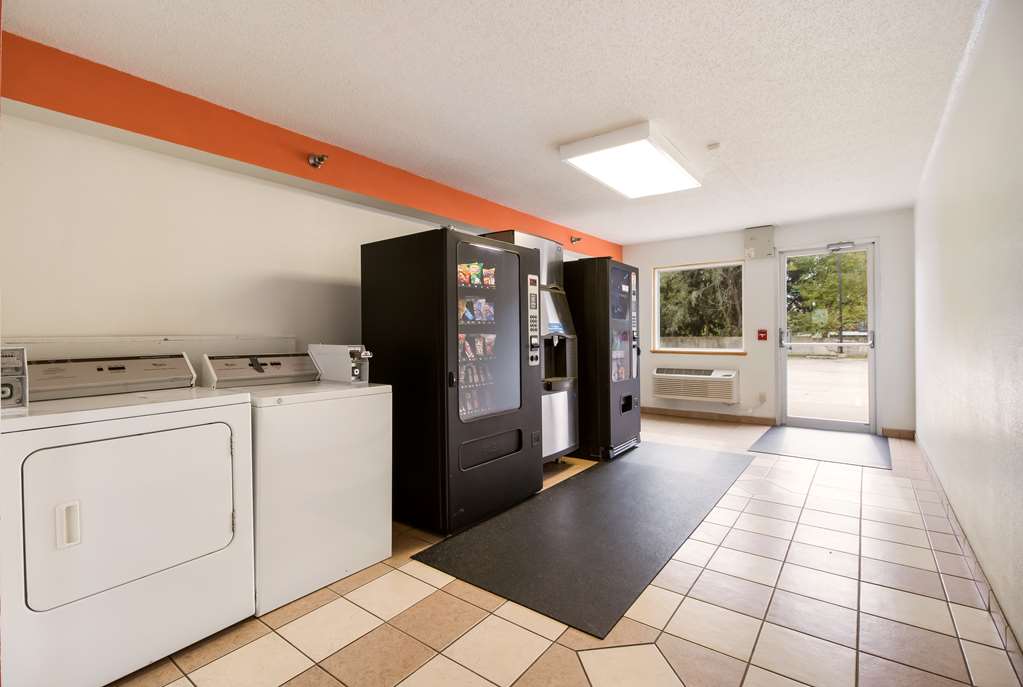Motel6 Davenport IA - photo 24