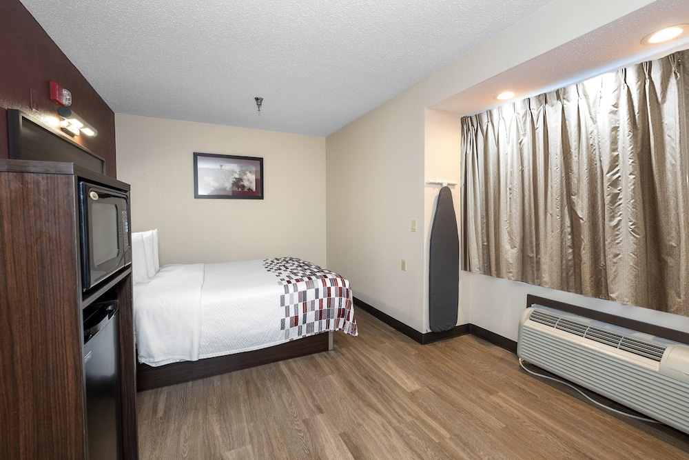 Red Roof Inn Springfield MO - photo 16