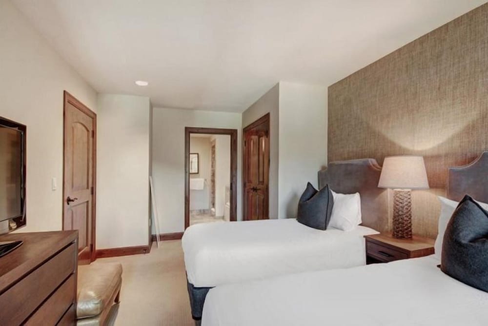 Vail Ritz Carlton 2 Bed - photo 40
